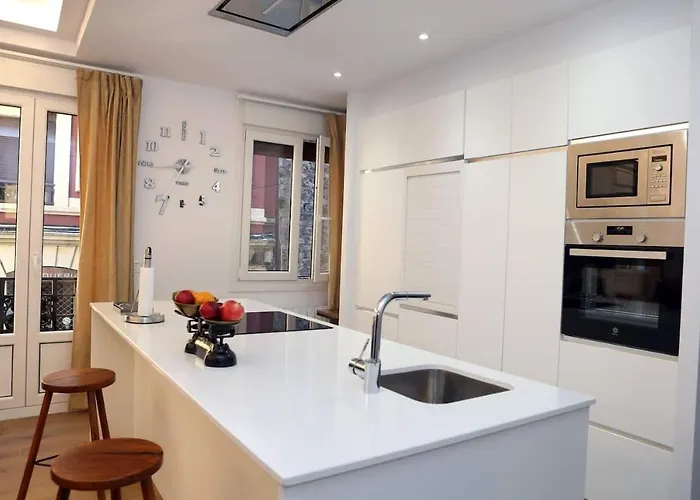 Piso Reformado A 2 Min Del Casco Viejo Con Garaje Gratis アパート *