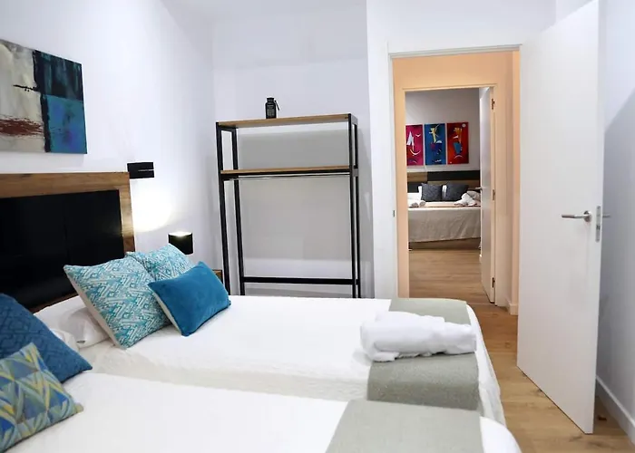 Piso Reformado A 2 Min Del Casco Viejo Con Garaje Gratis