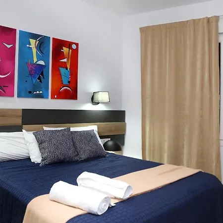 Piso Reformado A 2 Min Del Casco Viejo Con Garaje Gratis Апартаменти *