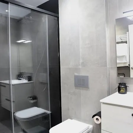 Piso Reformado A 2 Min Del Casco Viejo Con Garaje Gratis Апартаменты