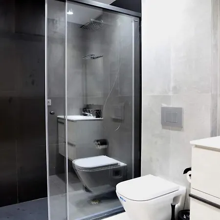 Piso Reformado A 2 Min Del Casco Viejo Con Garaje Gratis Більбао